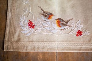 Picture of Vervaco Stamped Table Runner Cross Stitch Kit 16"X40"-Robins in Winter