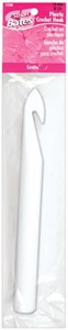 Picture of Susan Bates Luxite Bulky Plastic Crochet Hook 8"-Size Q/16mm