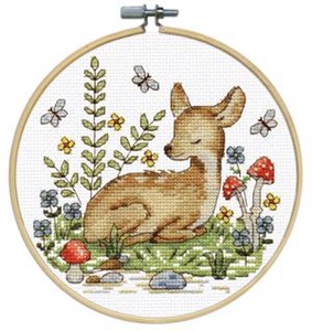 Picture of Design Works Counted Cross Stitch Kit 8" Round-Deer (11 Count)