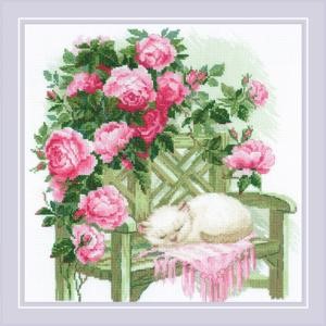 Picture of RIOLIS Counted Cross Stitch Kit 11.75"X11.75"-Sweet Dreams (14 Count)